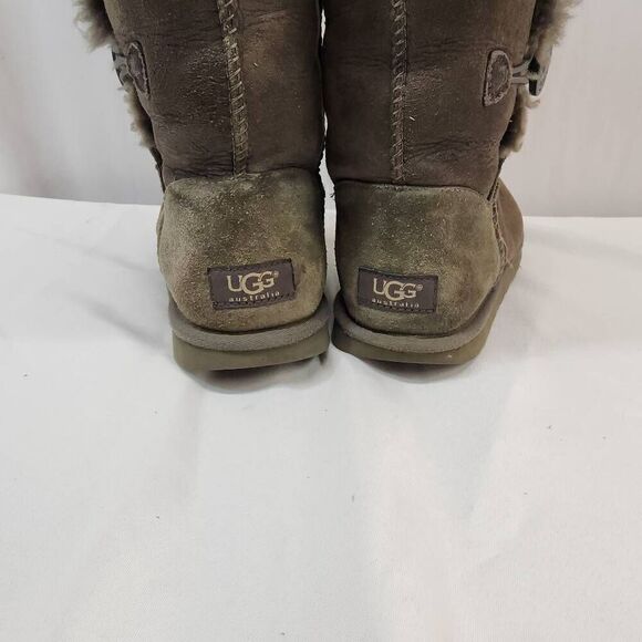UGG Size 8 Women's Bailey Button Triplet Tall Charcoal Grey Suede Boots 1873 - Picture 5 of 9